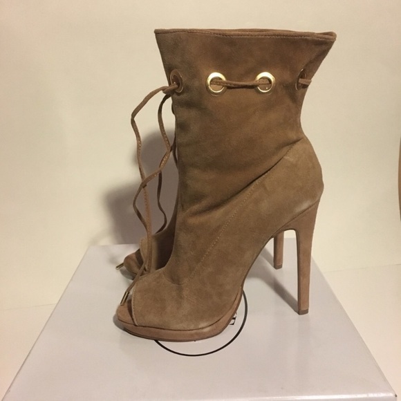 New Steve Madden Cavalier Camel Suede Bootie - Picture 4 of 8